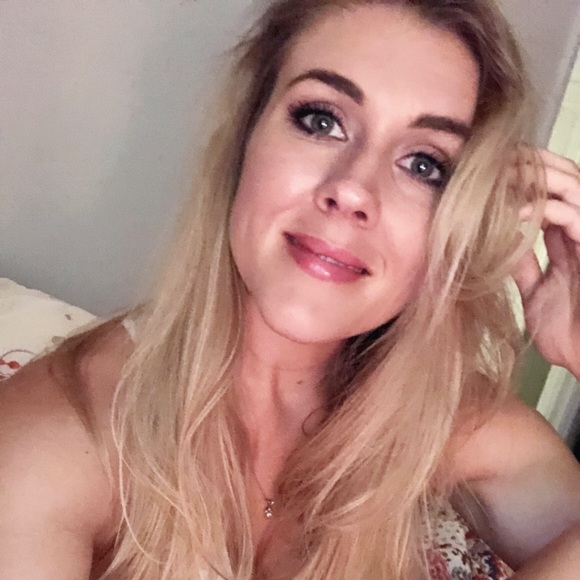 Meet your Posher, Samantha - Picture 1 of 1